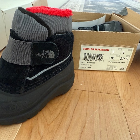 TNF toddler boots - Picture 1 of 4